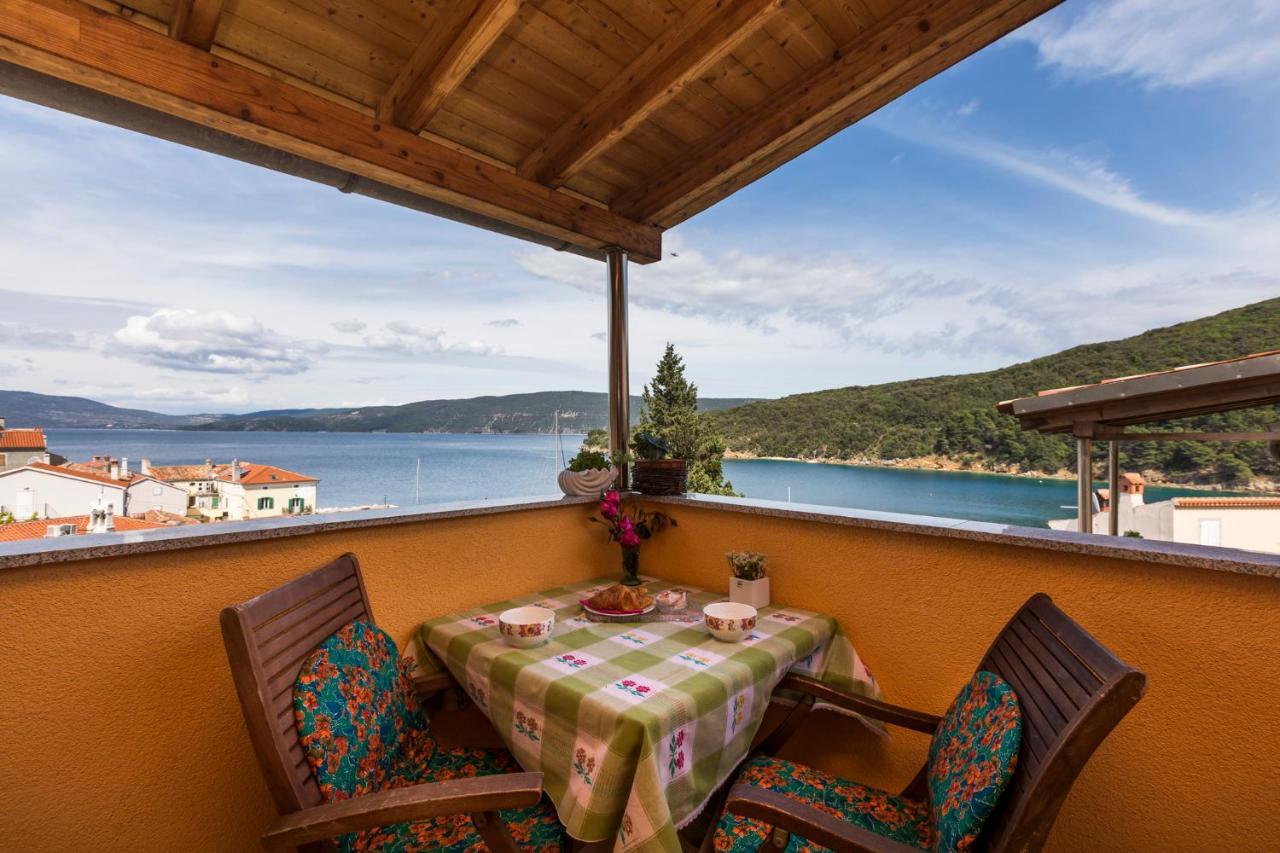 Apartmani I Soba Roberto I Mirjana Valun Buitenkant foto