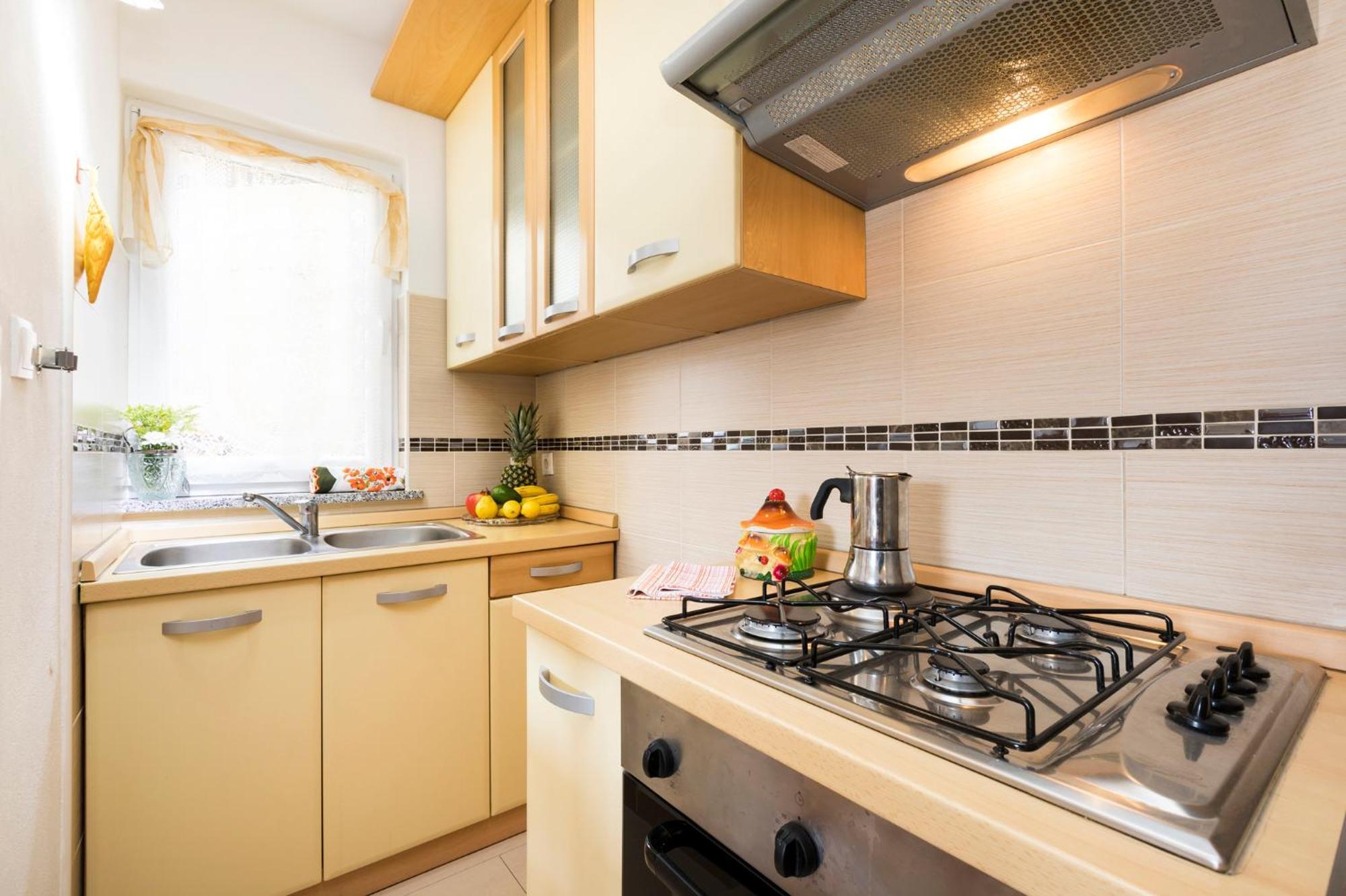 Apartmani I Soba Roberto I Mirjana Valun Buitenkant foto