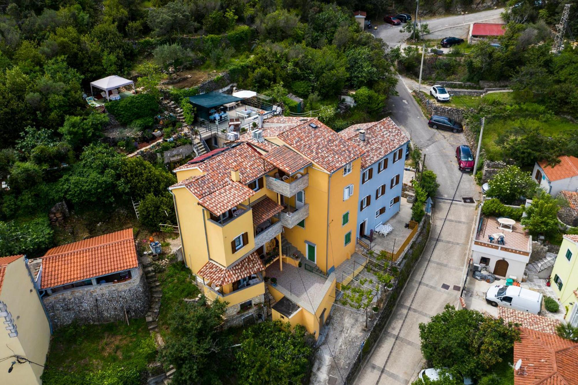 Apartmani I Soba Roberto I Mirjana Valun Buitenkant foto