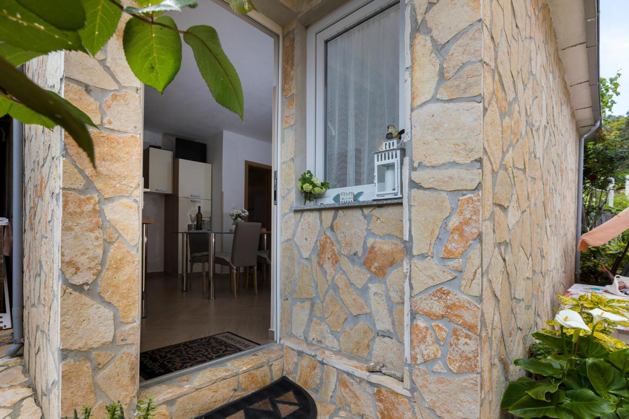 Apartmani I Soba Roberto I Mirjana Valun Buitenkant foto