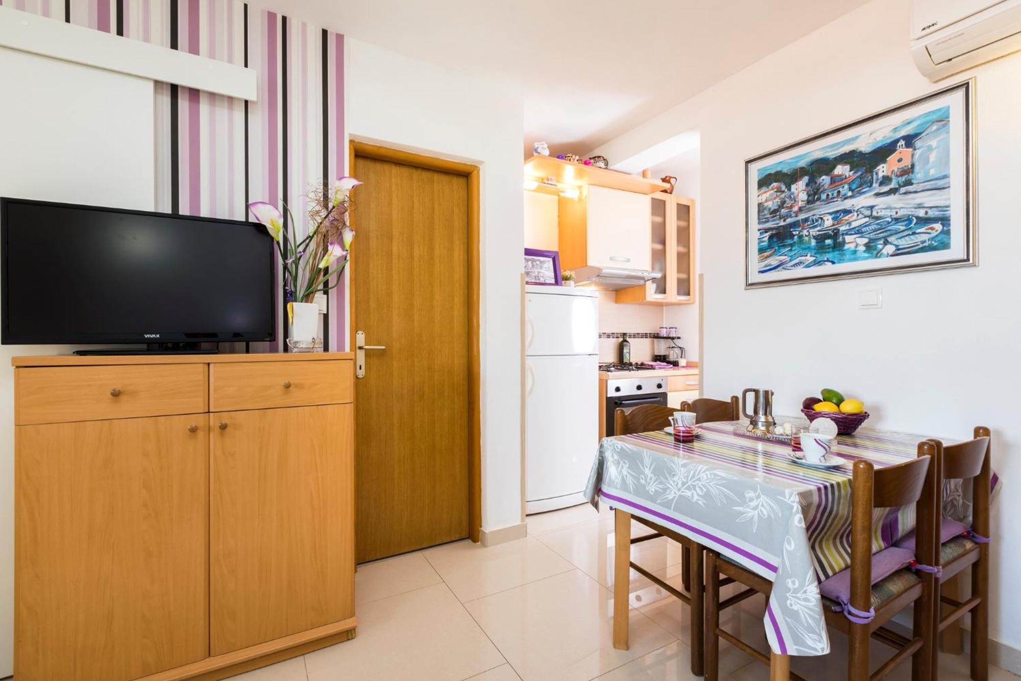 Apartmani I Soba Roberto I Mirjana Valun Buitenkant foto