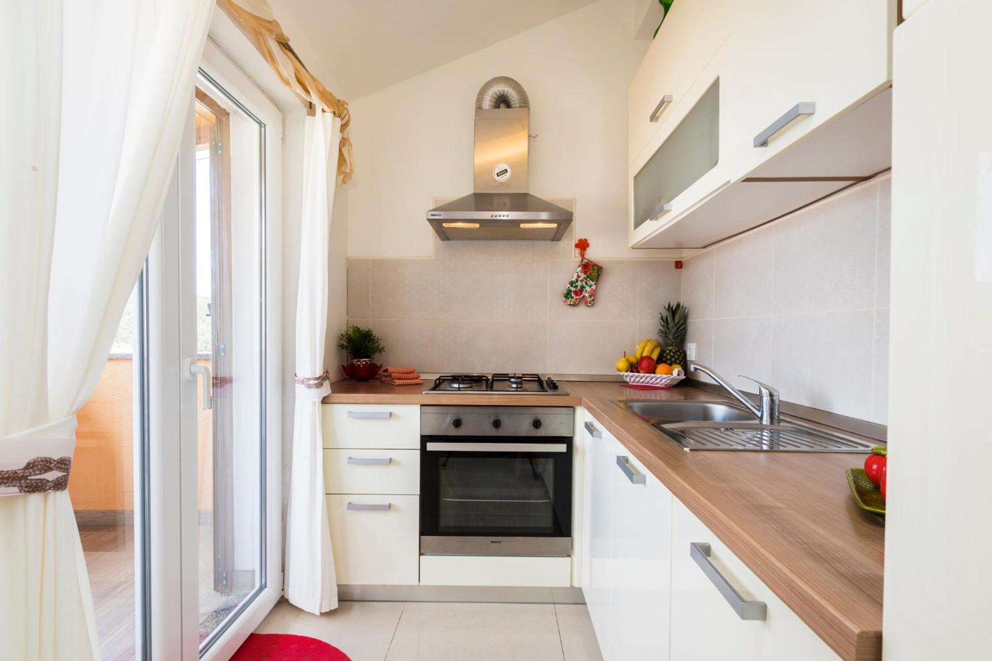 Apartmani I Soba Roberto I Mirjana Valun Buitenkant foto
